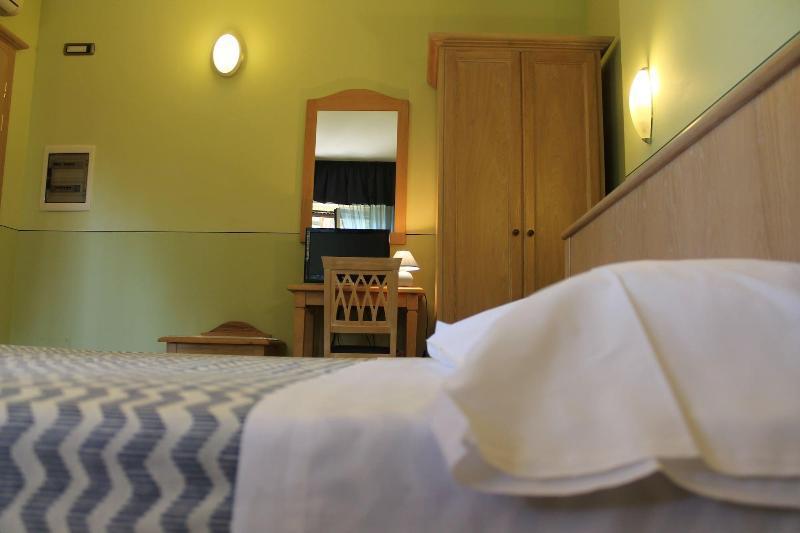 Hotel Cladan Ассізі Екстер'єр фото