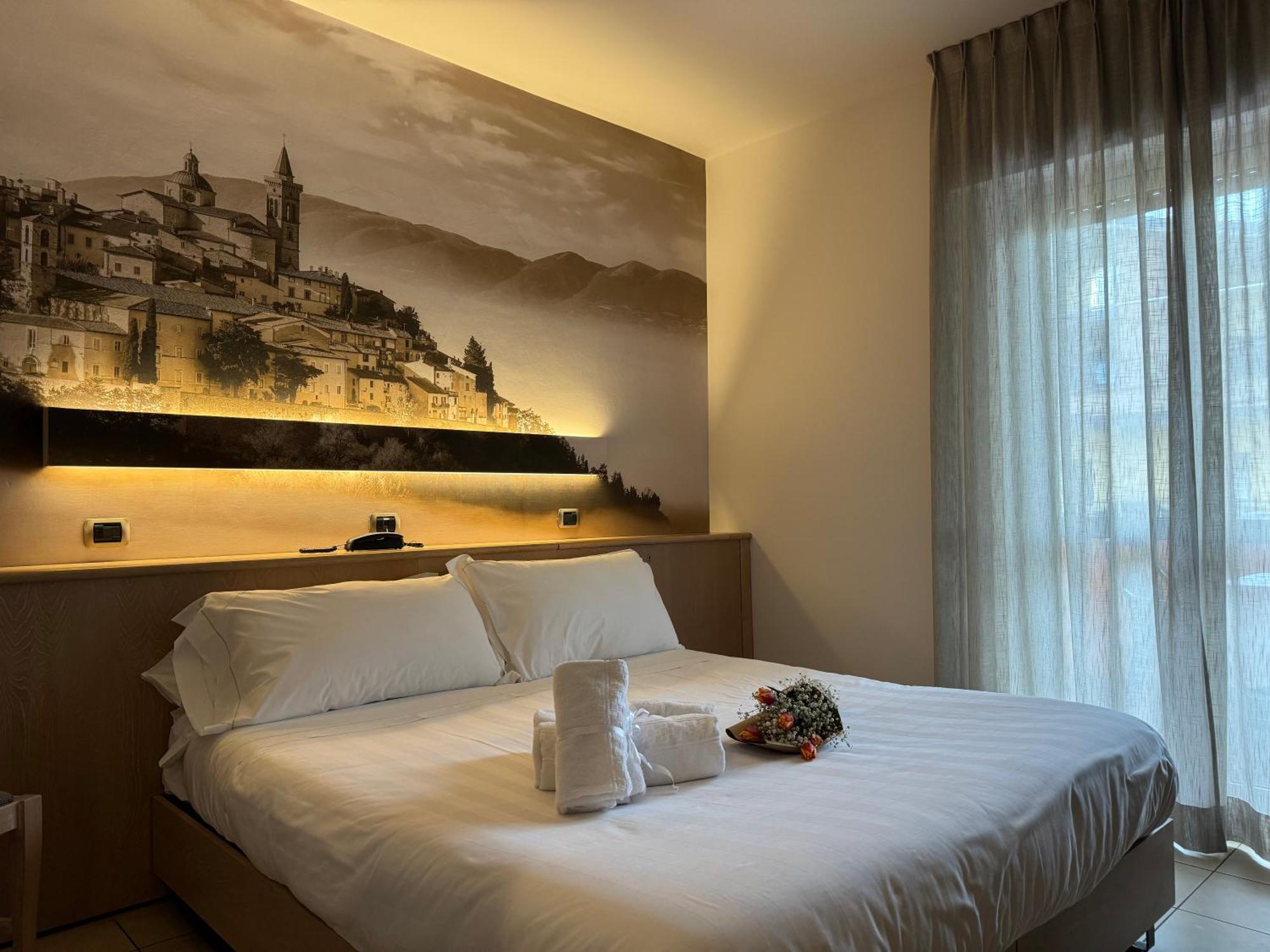 Hotel Cladan Ассізі Екстер'єр фото
